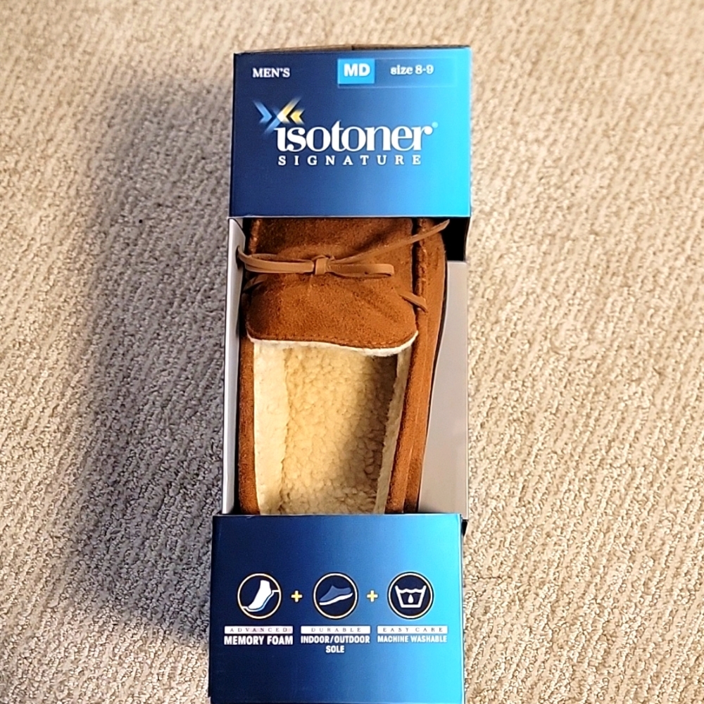 Isotoner Signature Mens Slippers (New in Box)